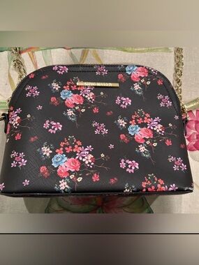 Steve Madden Black Floral Crossbody Bag Gold Chain Small Purse